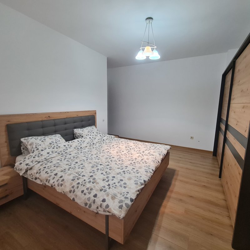 Nordului, Cartier Francez, 3 camere.